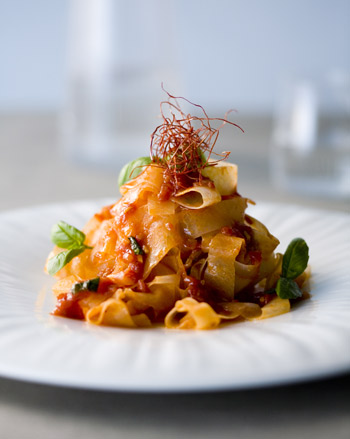 Daikon Fettucine with Tomato-Basil Sauce