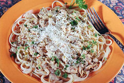 Image of Karin's Linguine With White Clam Sauce, Viking