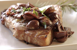 Image of Tuna Steaks With Olive Sauce, Viking