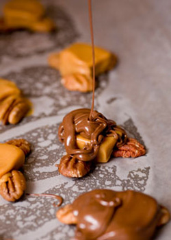 Caramel Pecan Clusters