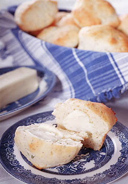Quick Tarragon Yeast Rolls